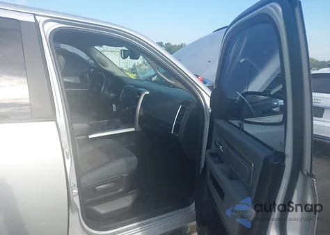 2017 Ram 1500 Big Horn 4X2 6'4 Box from USA, damaged, VIN 1C6RR6GTXHS693649